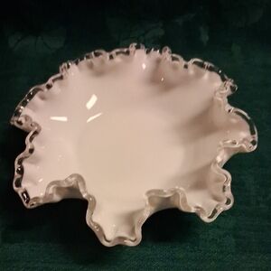 Vtg Medium Size Fenton "Silver Crest" Ruffled Milk Glass Bowl